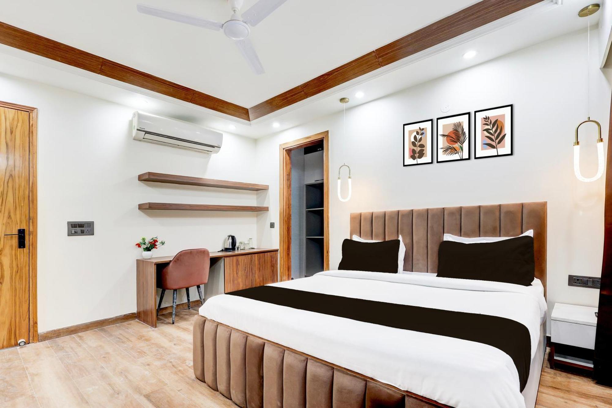 Super Hotel O Sector 43 غورغاون المظهر الخارجي الصورة